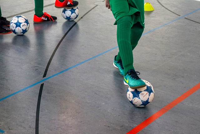 德约见著名疫苗政客，遭国外网友集体围攻：这个人是纳粹！.