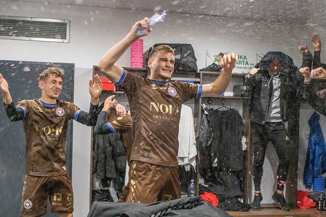 西蒙斯最後時刻的高空飛躍約基奇火力全開 開拓者神勇抵擋掘金逆襲大計.